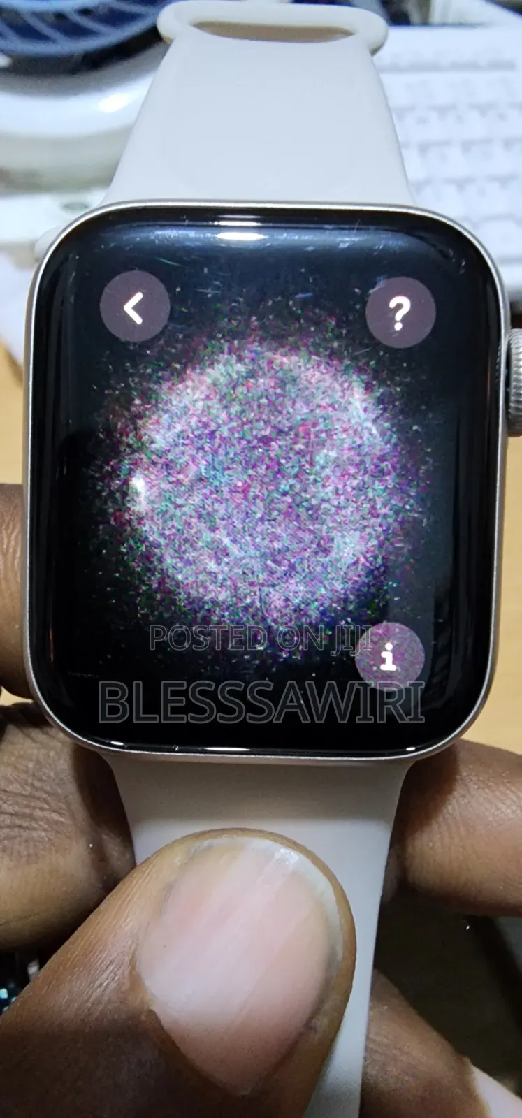 Apple Watch Series Se 2nd Gen 40mm (Gps + Cellular) - Starlight