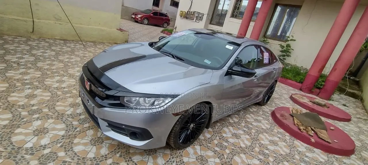 Honda Civic Touring Sedan 2019 Gray