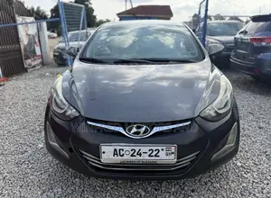Hyundai Elantra GLS Sedan FWD (1.8L 4cyl 6A) 2013 Gray