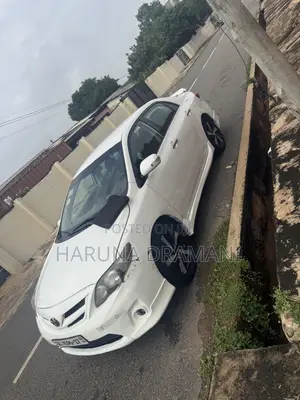 Toyota Corolla S 4dr Sedan (1.8L 4cyl 4A) 2013 White