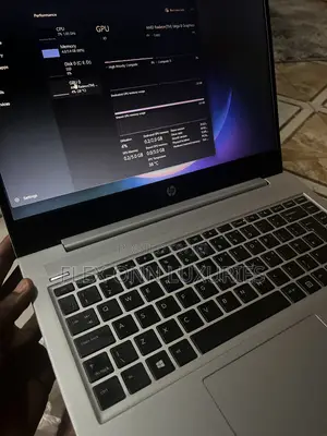 Laptop HP ProBook 445R G6 8GB AMD Ryzen 5 SSD 256GB