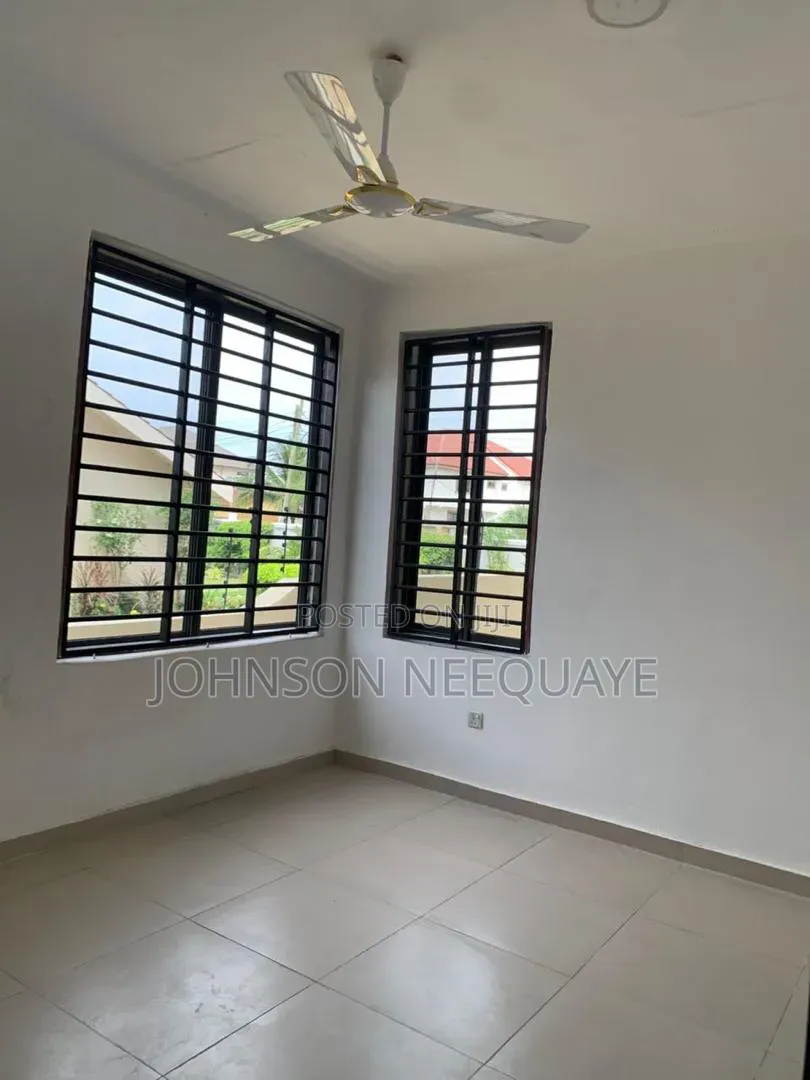 3bdrm Apartment in Collins Duada, Spintex for rent