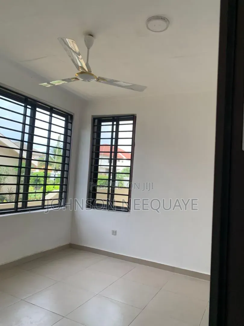 3bdrm Apartment in Collins Duada, Spintex for rent