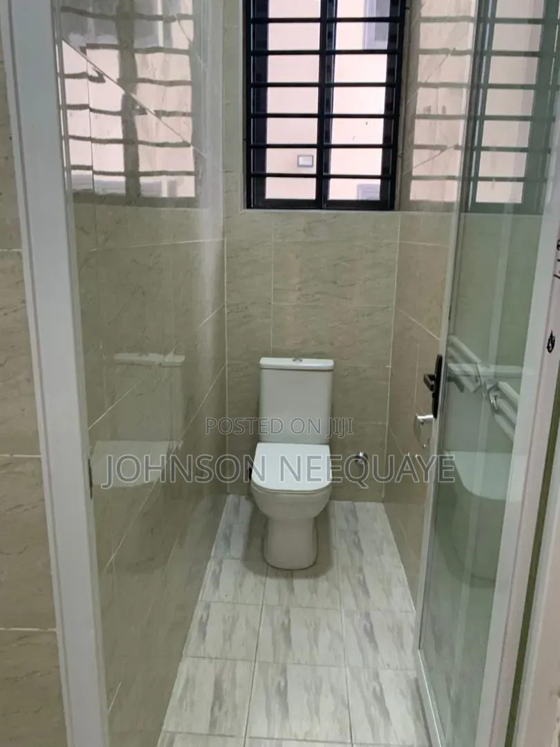 3bdrm Apartment in Collins Duada, Spintex for rent