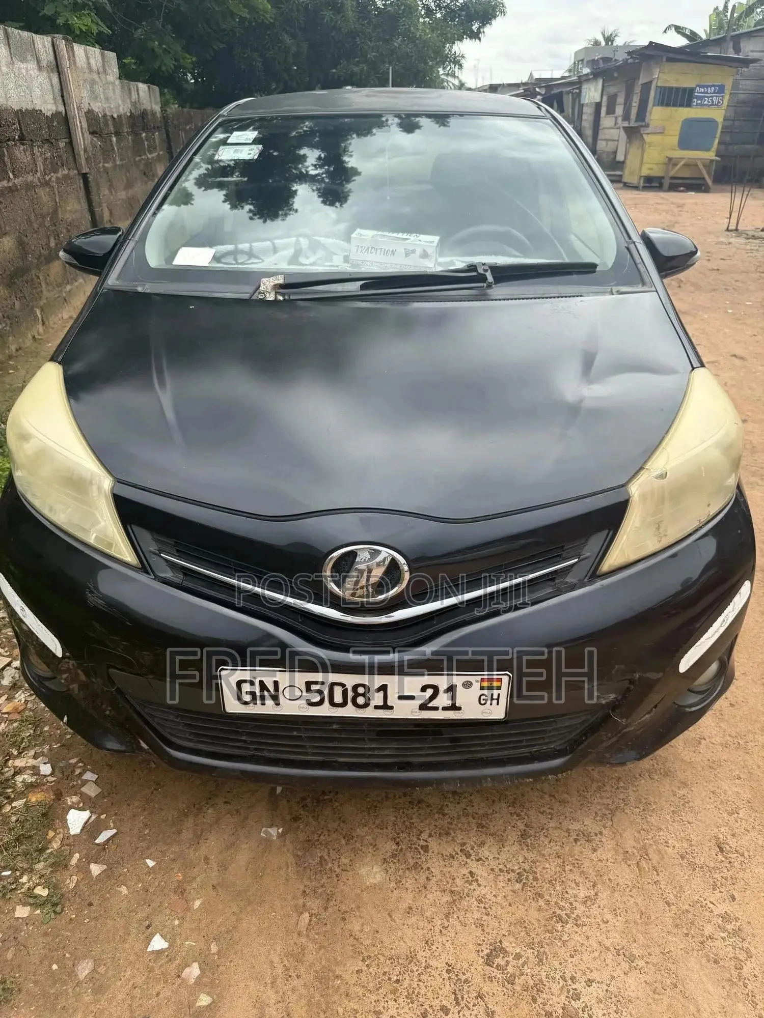 Toyota Vitz 1.3 AWD 5dr 2012 Black