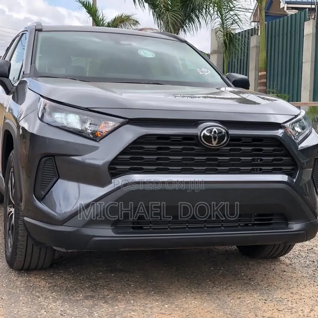Toyota RAV4 2021 Gray