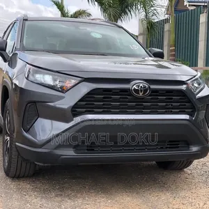 Toyota RAV4 2021 Gray