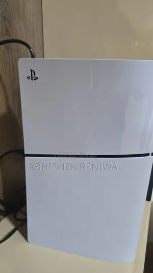 Ps5 500 Gb With 2 Controllers and Games