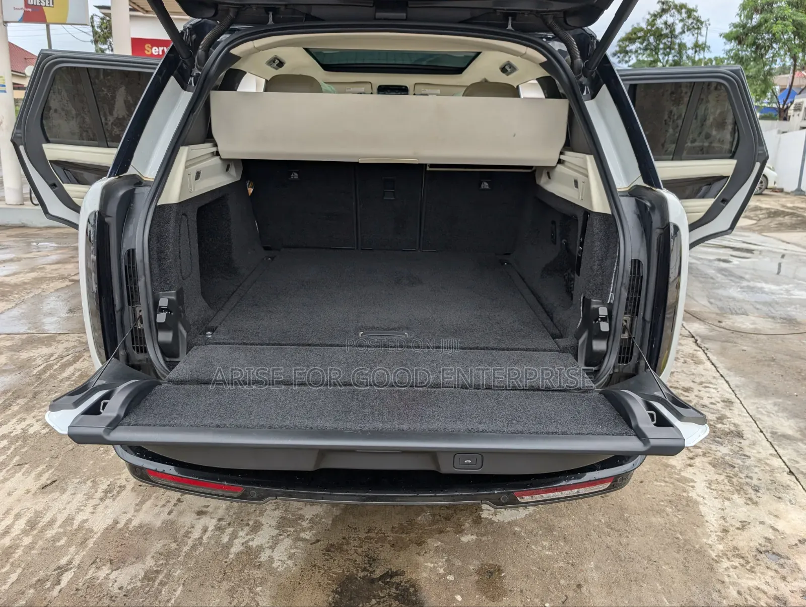 Land Rover Range Rover Autobiography LWB 2023 White