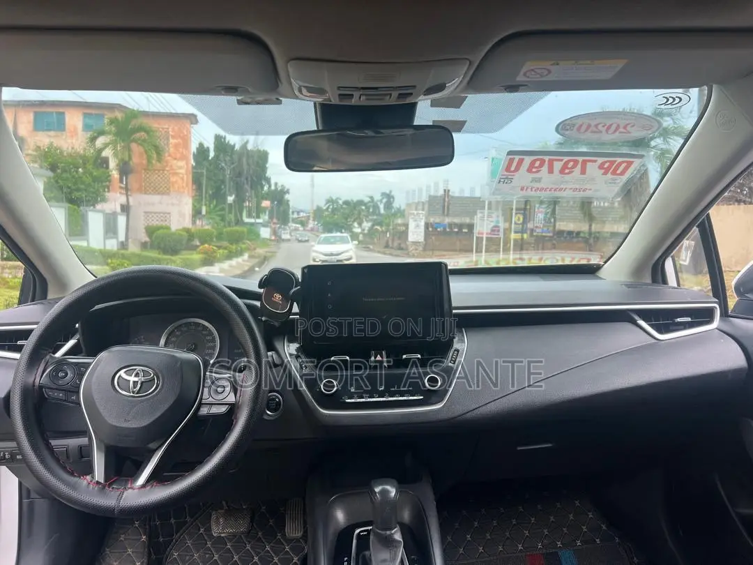 Toyota Corolla L 2020 White