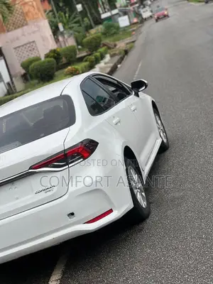Toyota Corolla L 2020 White