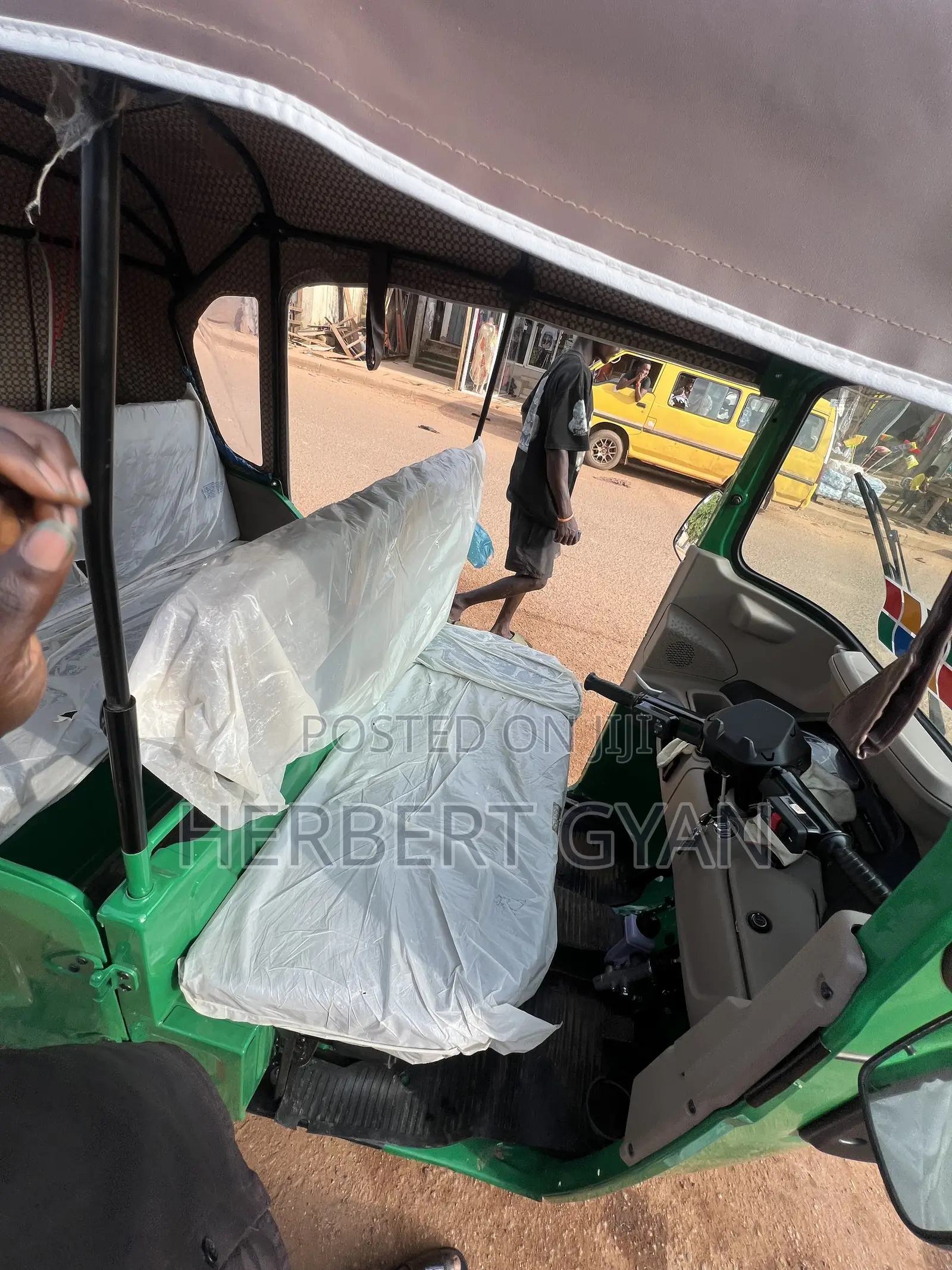 New Bajaj RE 2025 Green