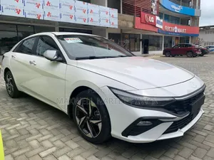New Hyundai Elantra 2024 White