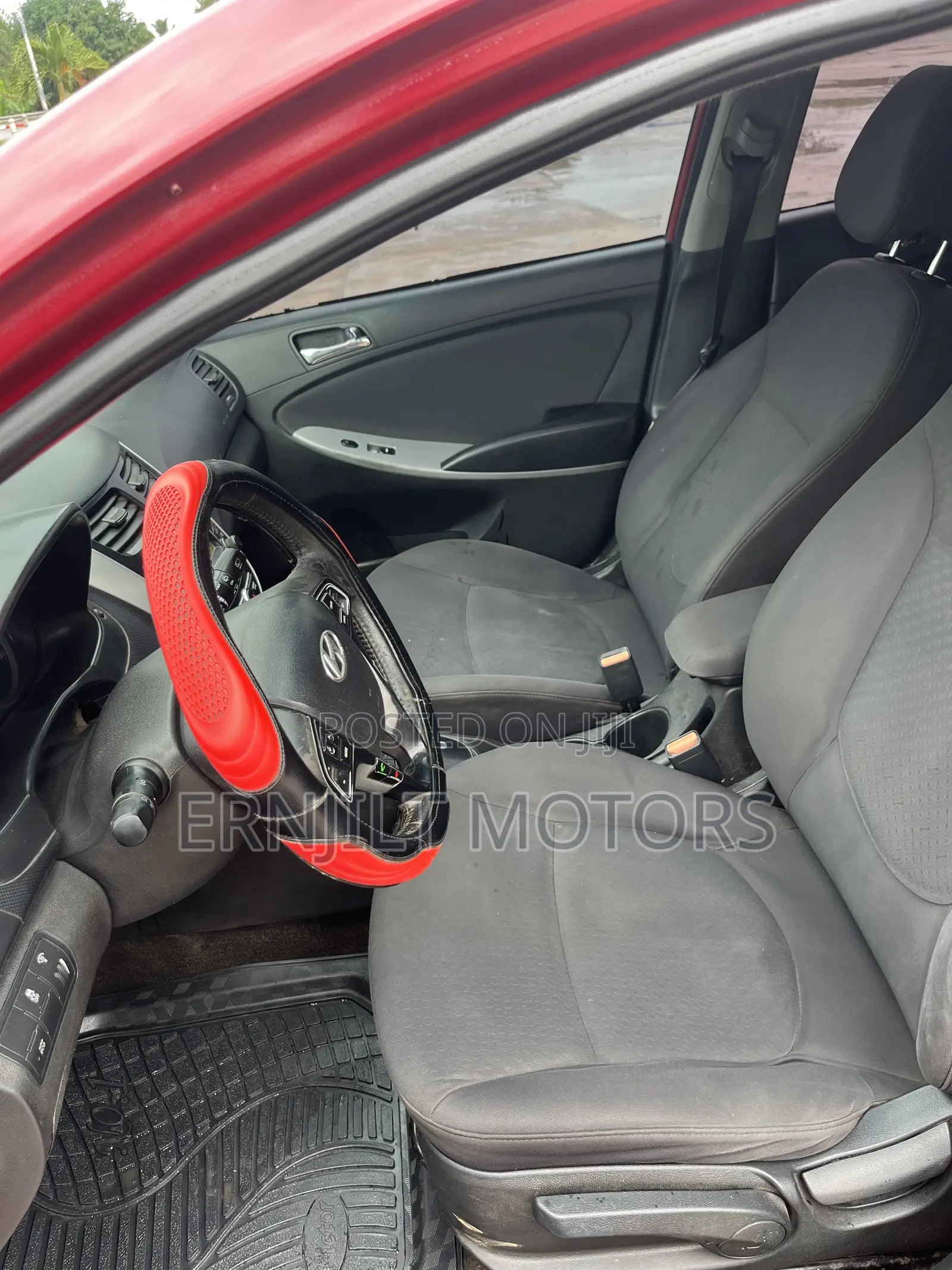 Hyundai Accent 2016 Red