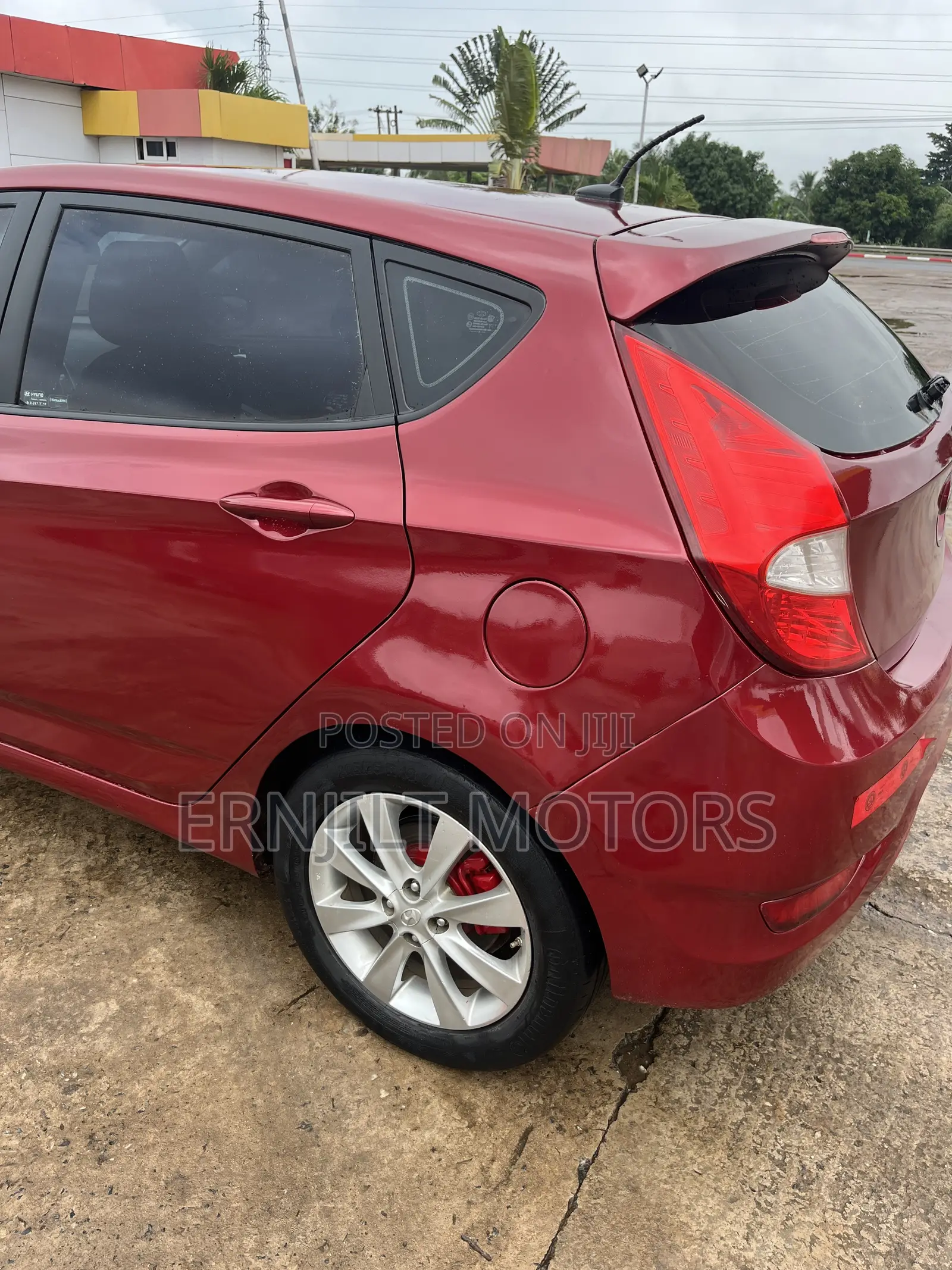 Hyundai Accent 2016 Red