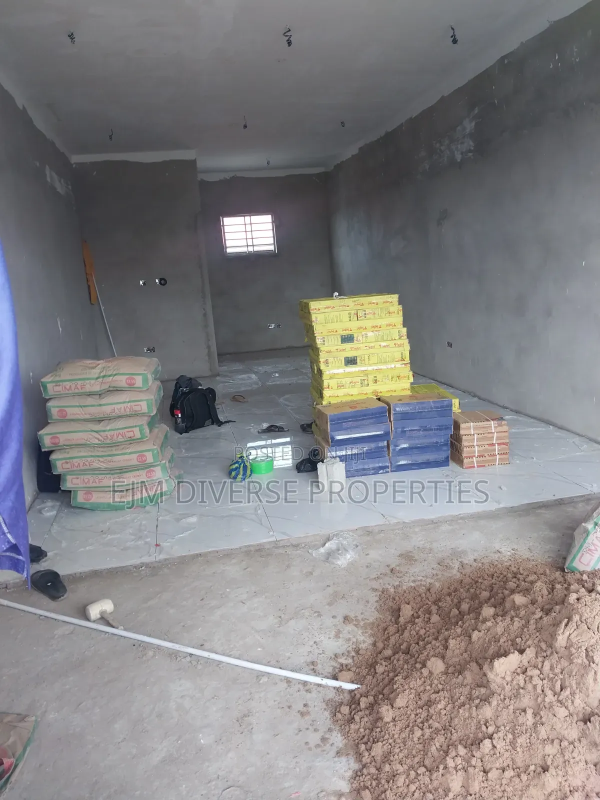 Newly Built Spacious Shop for Rent at Teshie Agblezaa