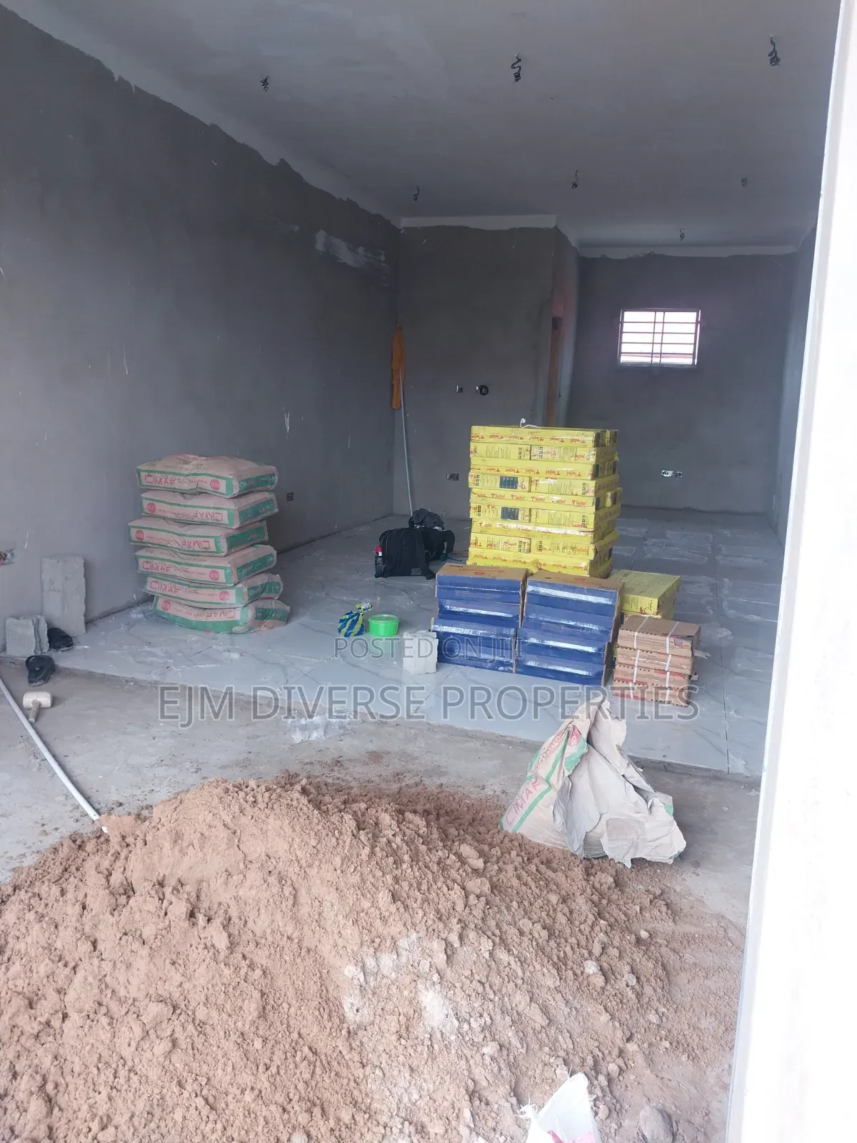 Newly Built Spacious Shop for Rent at Teshie Agblezaa