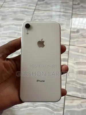 Apple iPhone XR 64 GB White