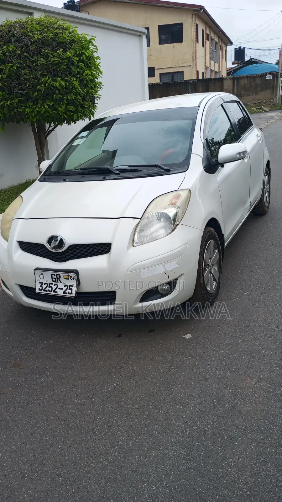 Toyota Vitz 1.3 AWD 5dr 2010 White