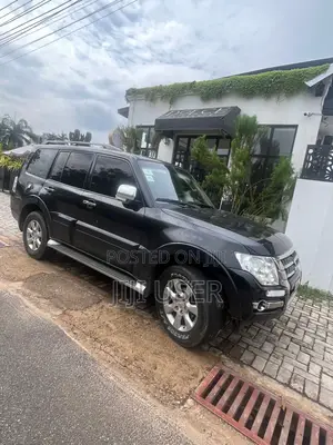 Mitsubishi Pajero V90 2.8 GL 2019 Black