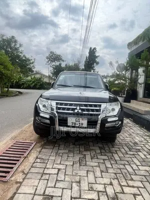 Mitsubishi Pajero V90 2.8 GL 2019 Black