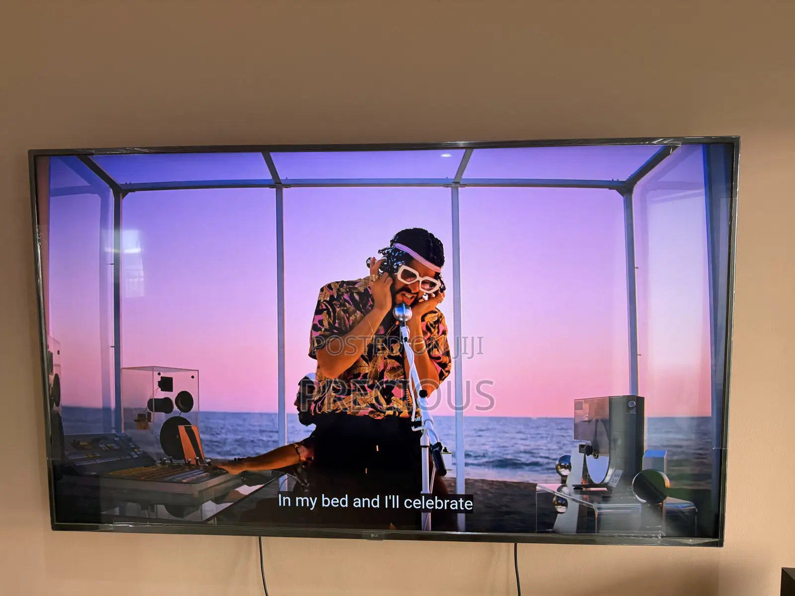 Lg 65" Smart Tv (65uq70006lb)