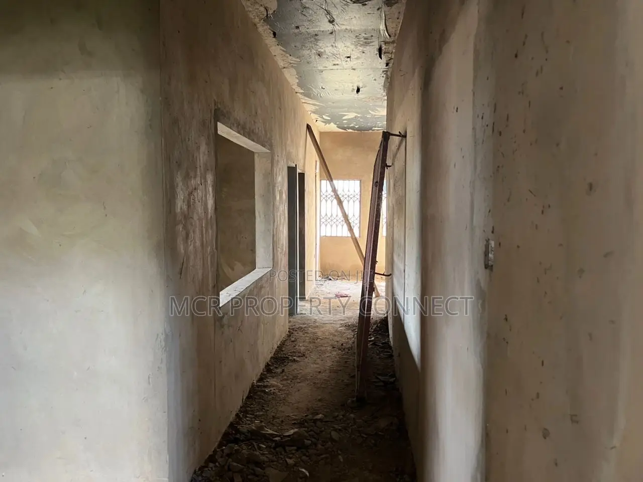 9bdrm Apartment in Prampram for sale