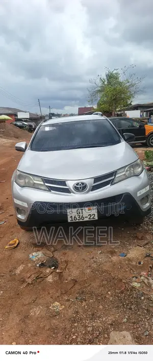 Toyota RAV4 LE 4dr SUV (2.5L 4cyl 6A) 2015 Silver