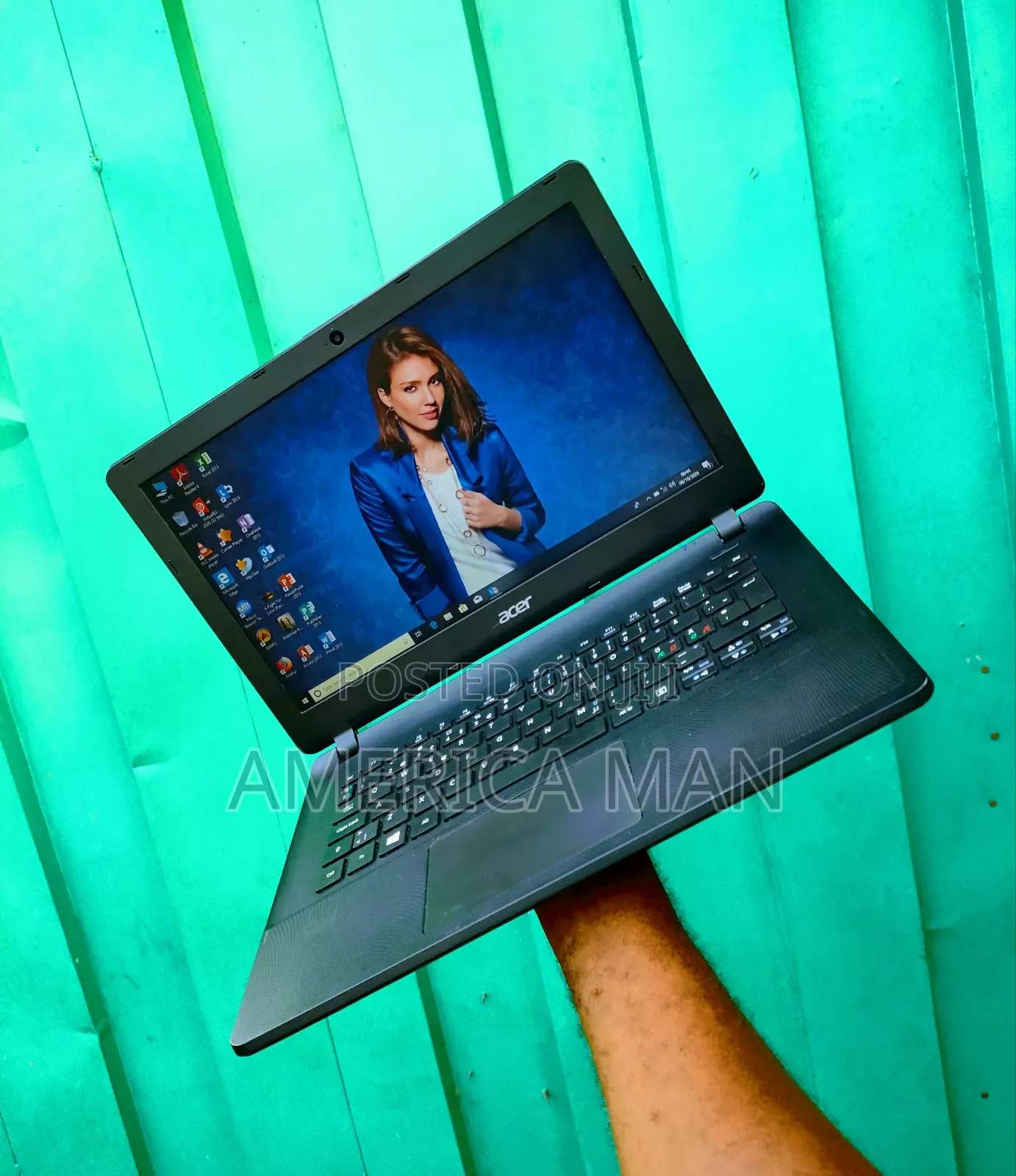 New Laptop Acer Aspire V5-452G 4GB Intel SSD 320GB