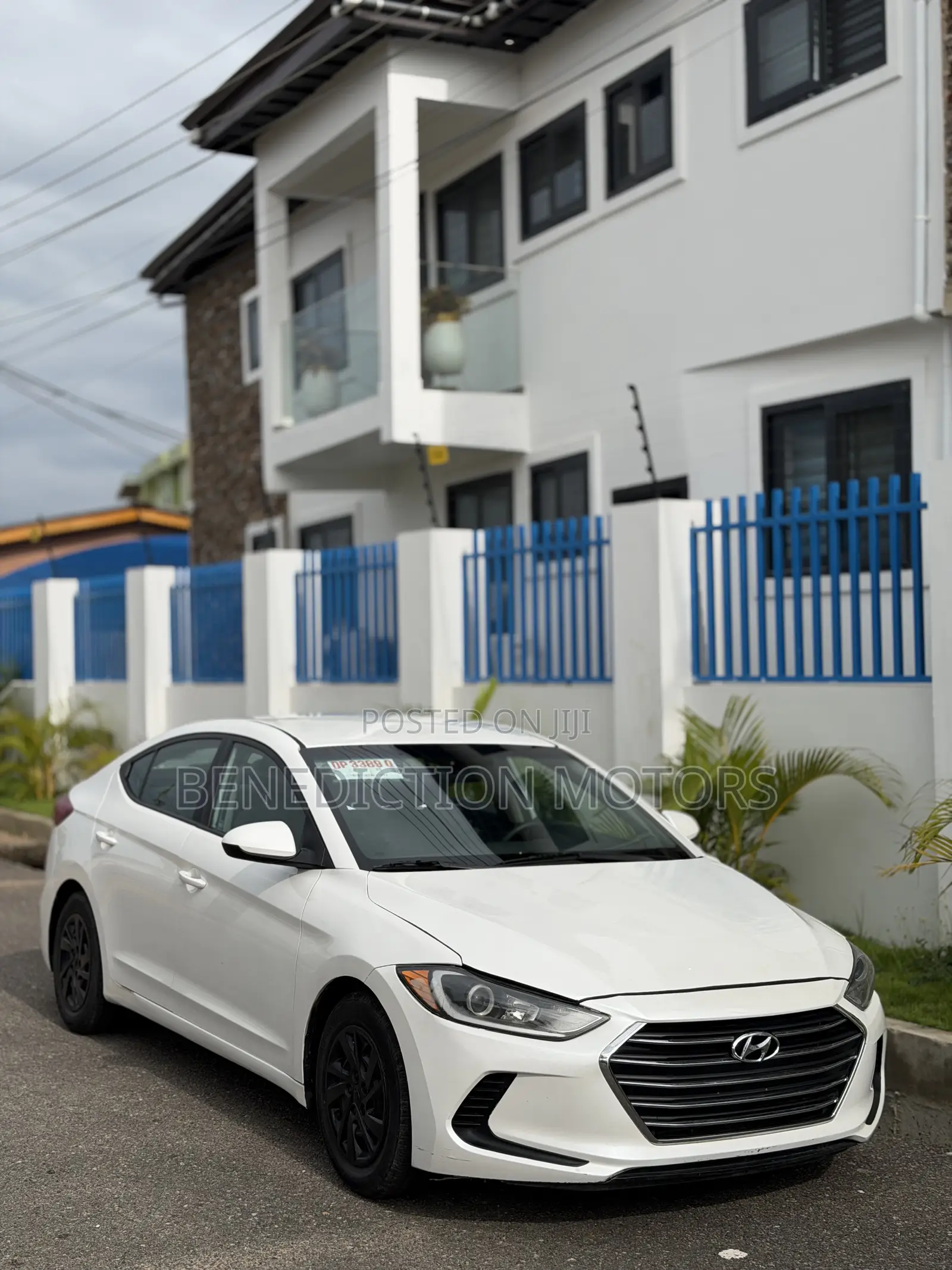 Hyundai Elantra ECO Sedan FWD (1.4L 4cyl 7A) 2017 White