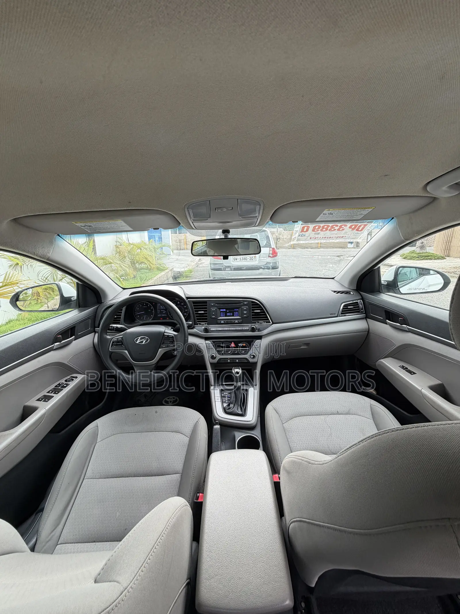 Hyundai Elantra ECO Sedan FWD (1.4L 4cyl 7A) 2017 White