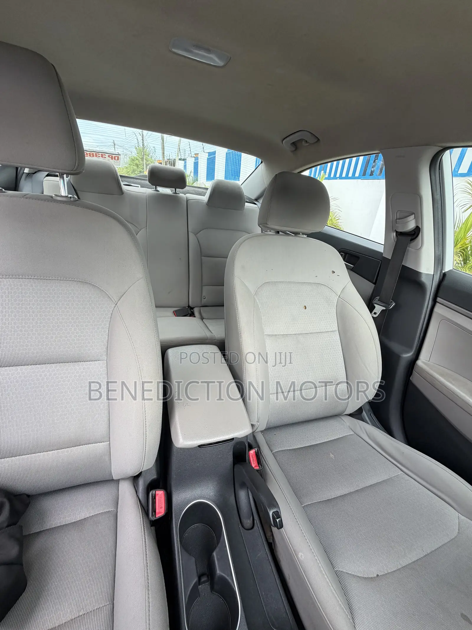 Hyundai Elantra ECO Sedan FWD (1.4L 4cyl 7A) 2017 White