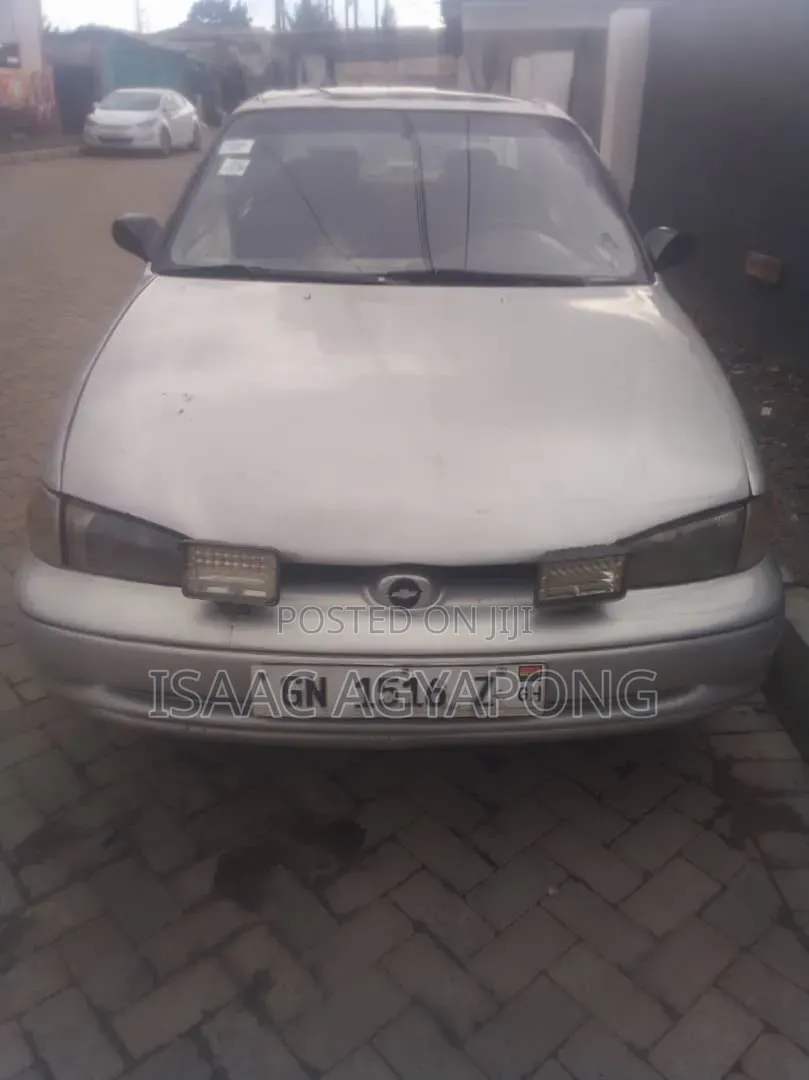 Chevrolet Prizm Automatic 2001 Pearl