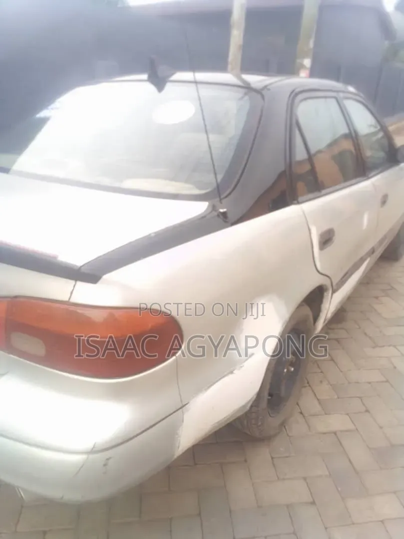 Chevrolet Prizm Automatic 2001 Pearl