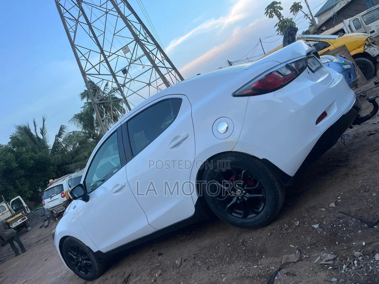 Toyota Yaris iA 1.5 FWD 2017 White