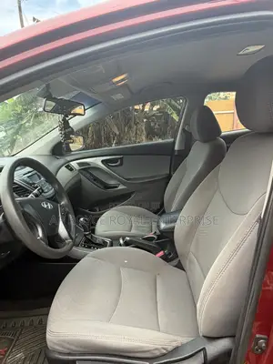 Hyundai Elantra SE 4dr Sedan (1.8L 4cyl 6A) 2015 Red
