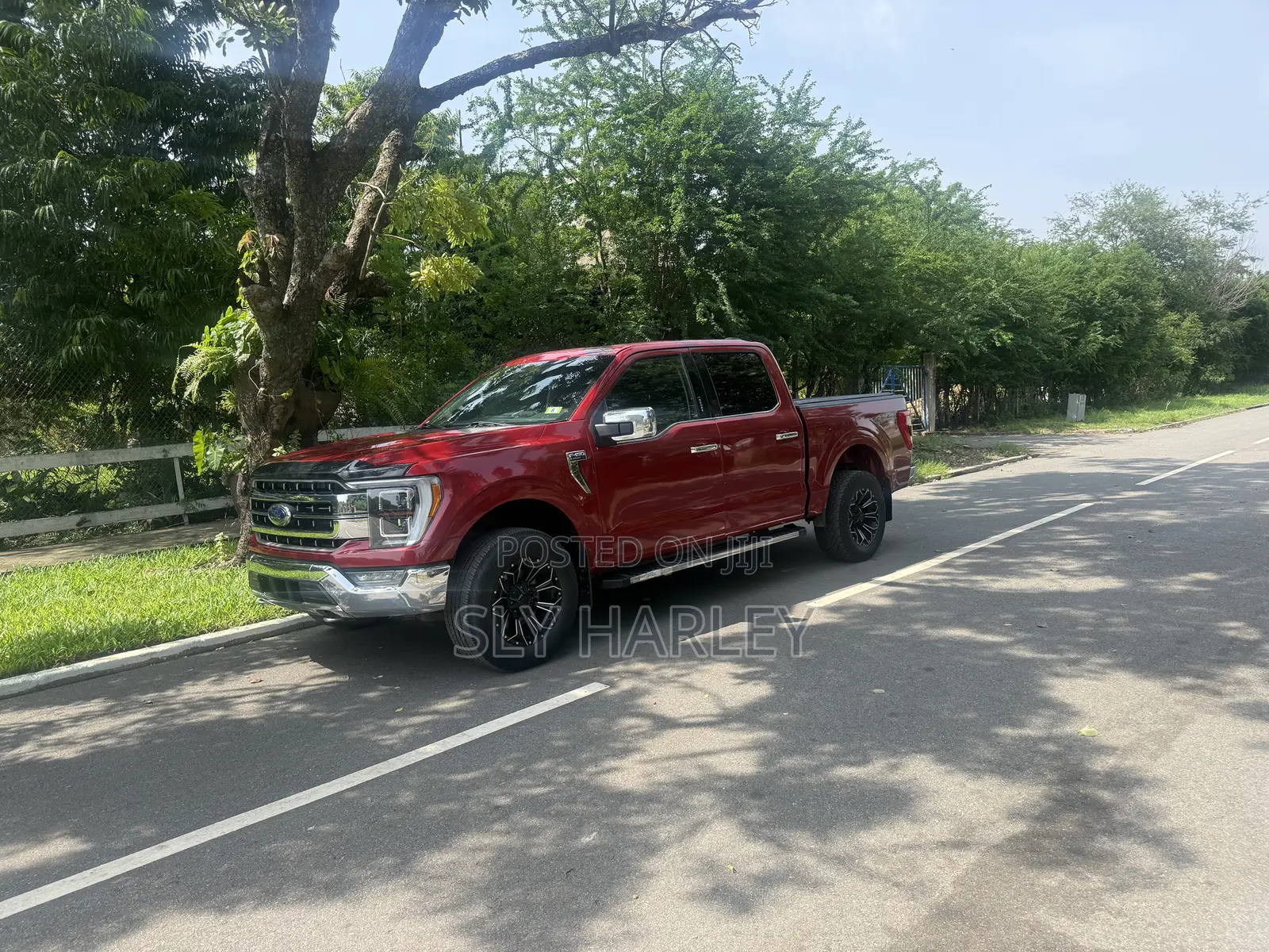 Ford F-150 LARIAT 2021 Red