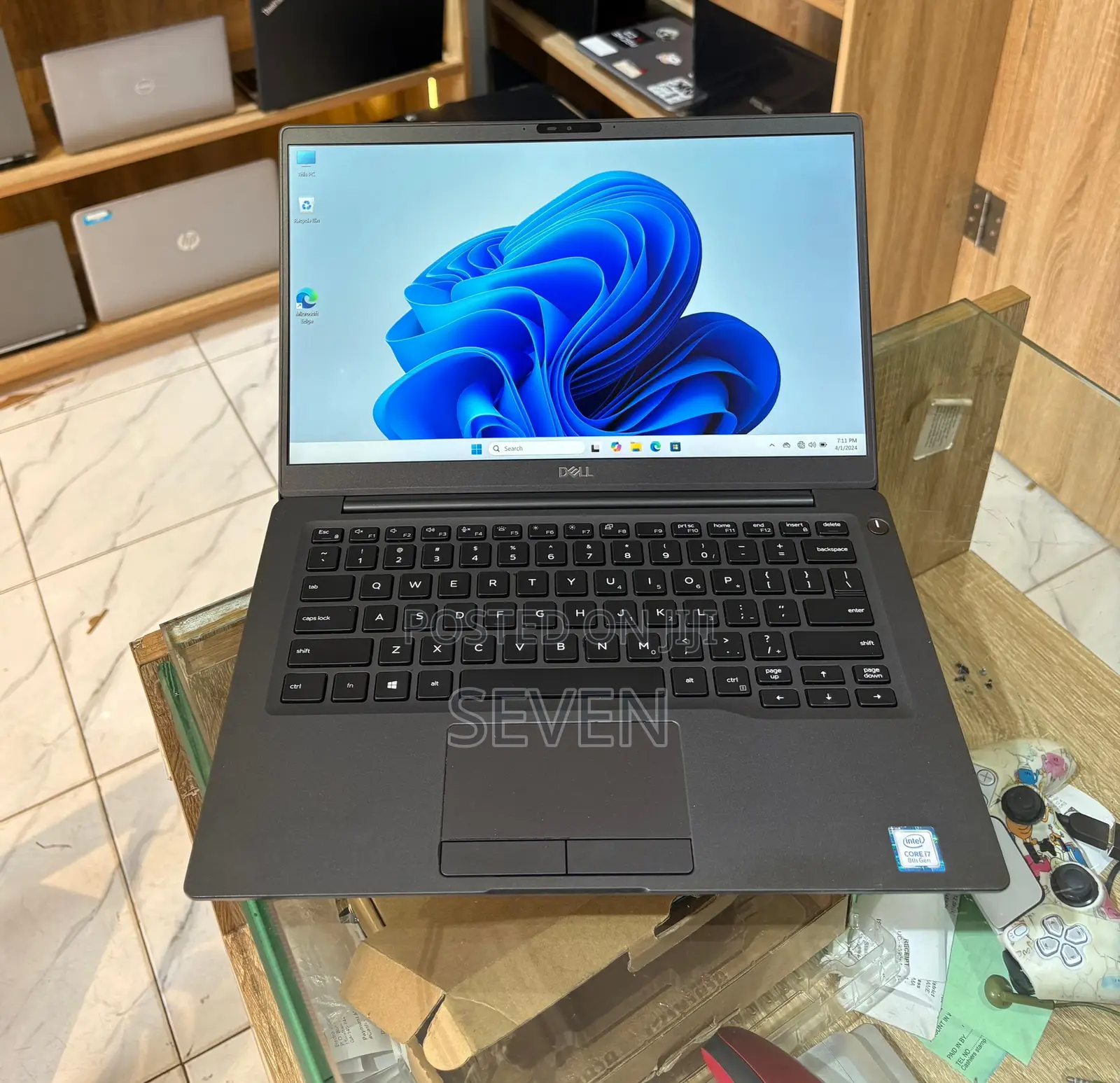 Laptop Dell Latitude 7400 8GB Intel Core i7 SSD 256GB