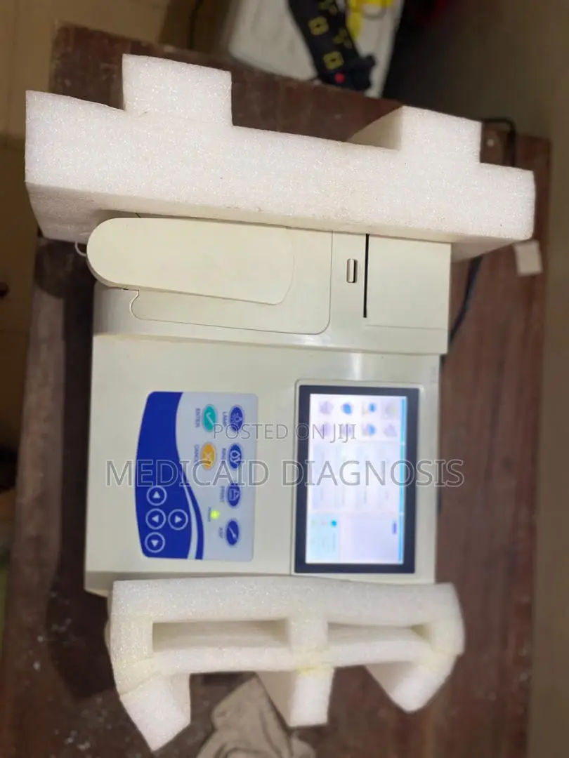 Semi-Automatic Biochemistry Analyzer (Contec Bc 300)