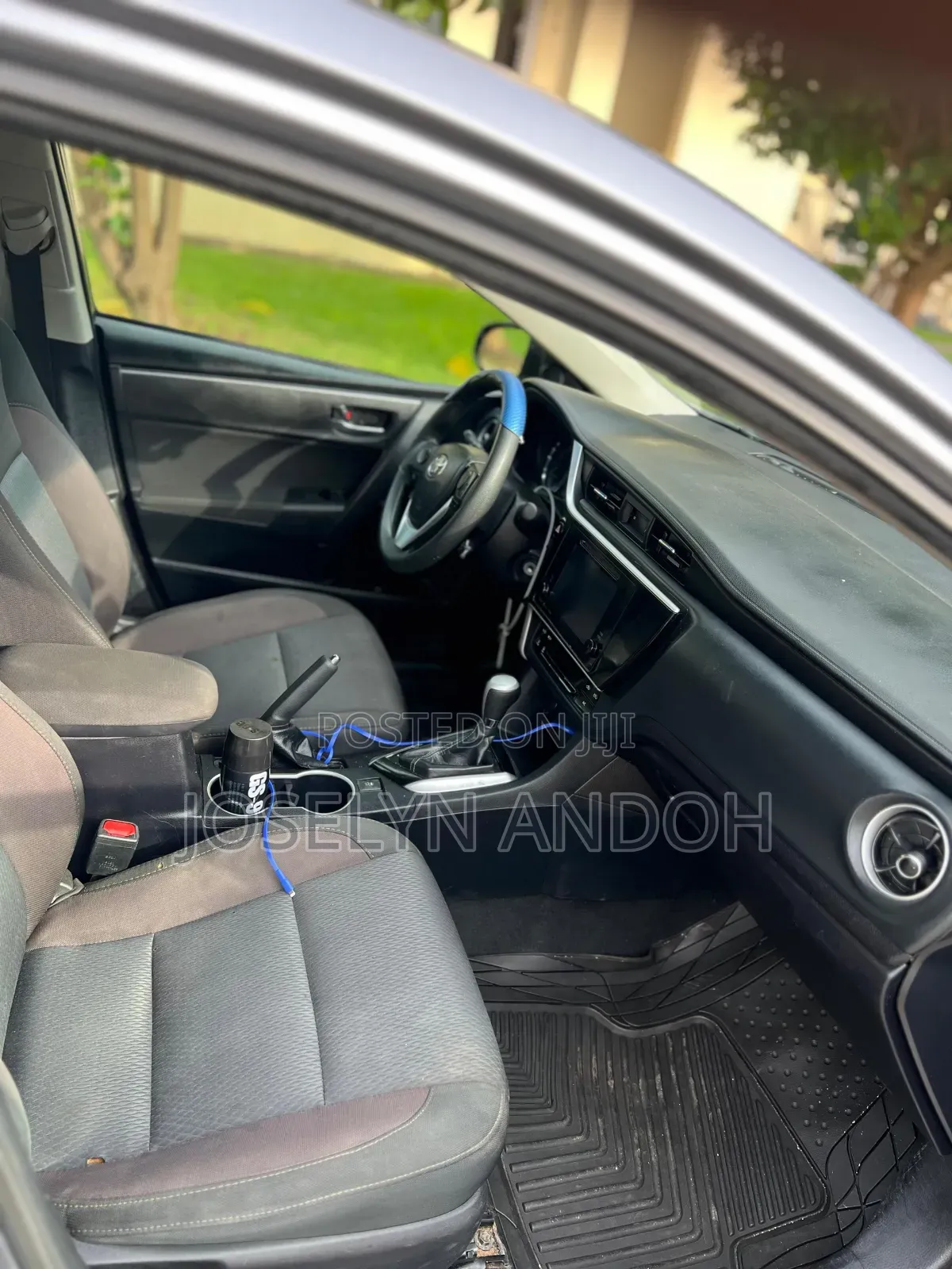 Toyota Corolla L (1.8L 4cyl 2A) 2019 Gray