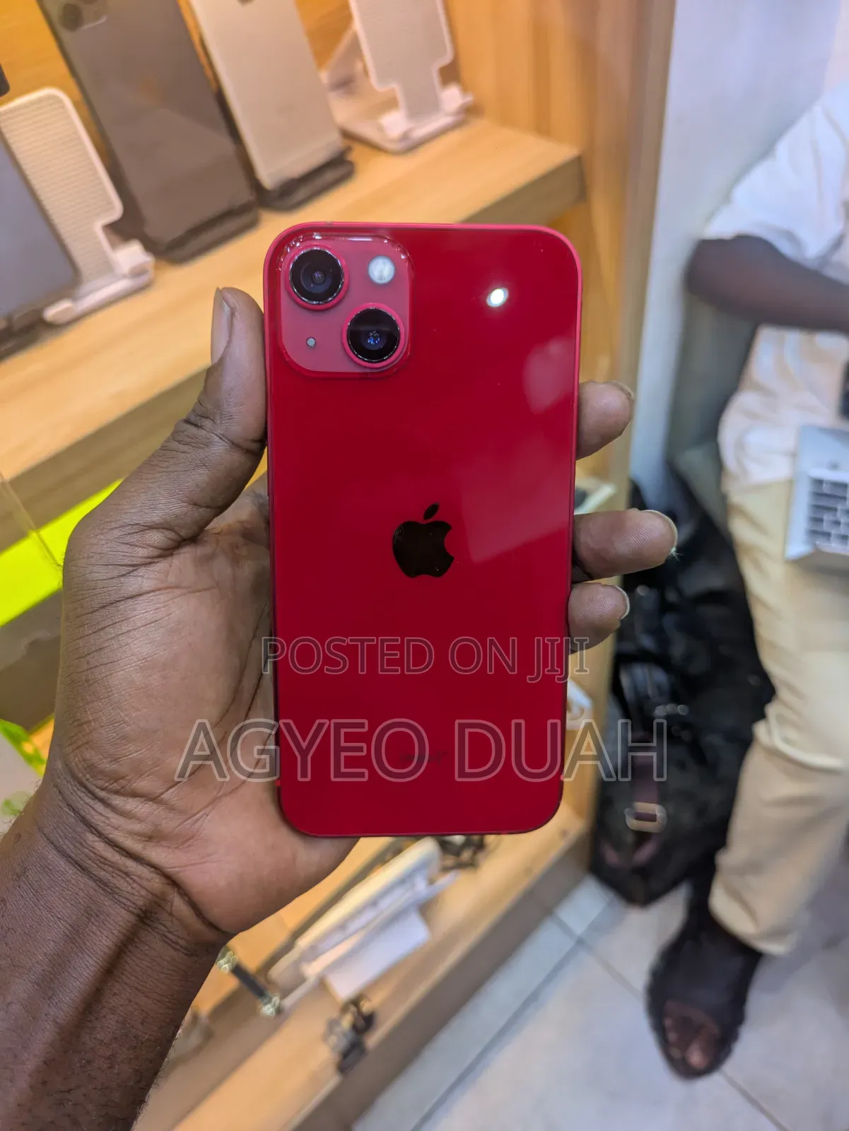 Apple iPhone 13 128 GB Red