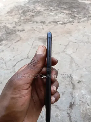 Apple iPhone 7 32 GB Black