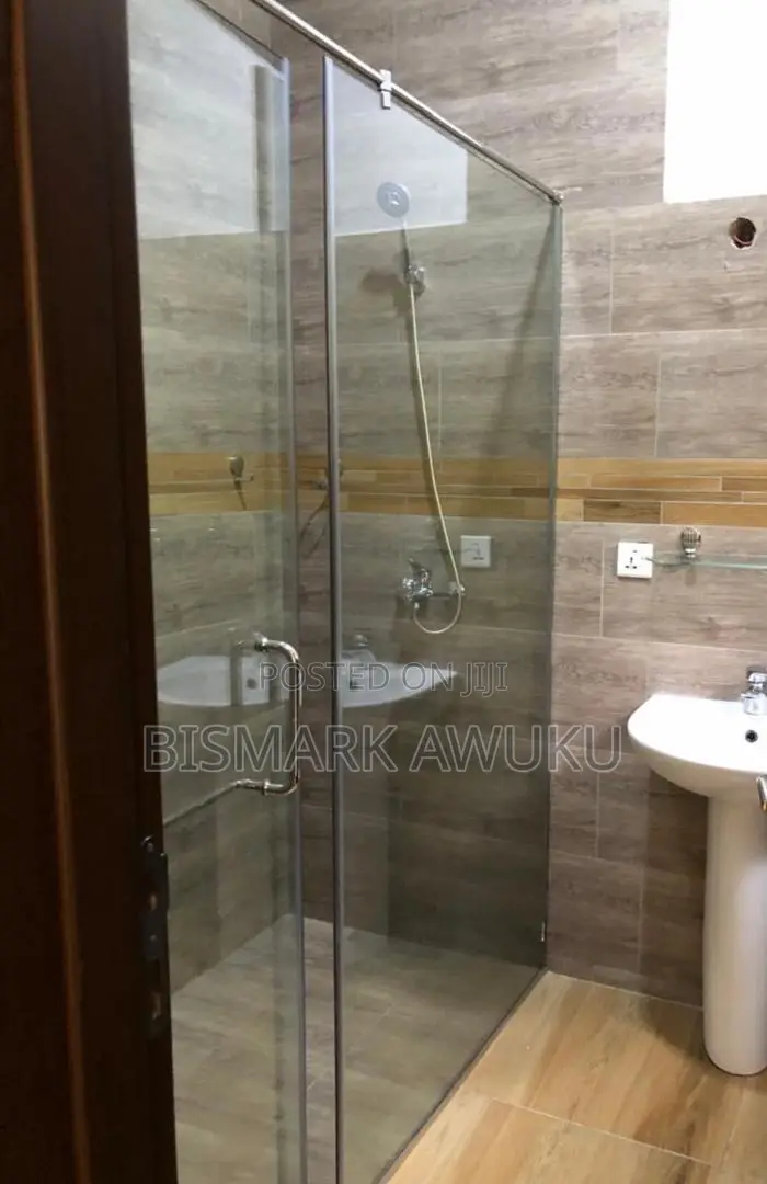 4bdrm House in East Legon for rent