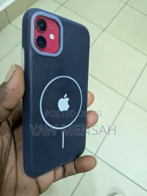 Apple iPhone 11 64 GB Red