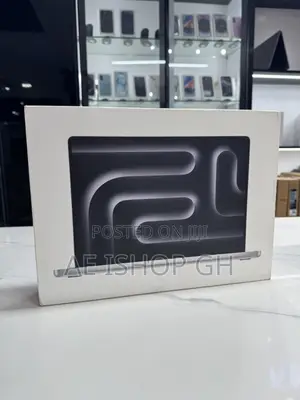 New Laptop Apple MacBook Pro 2024 M4 Max 36GB Apple M4 Max SSD 1T