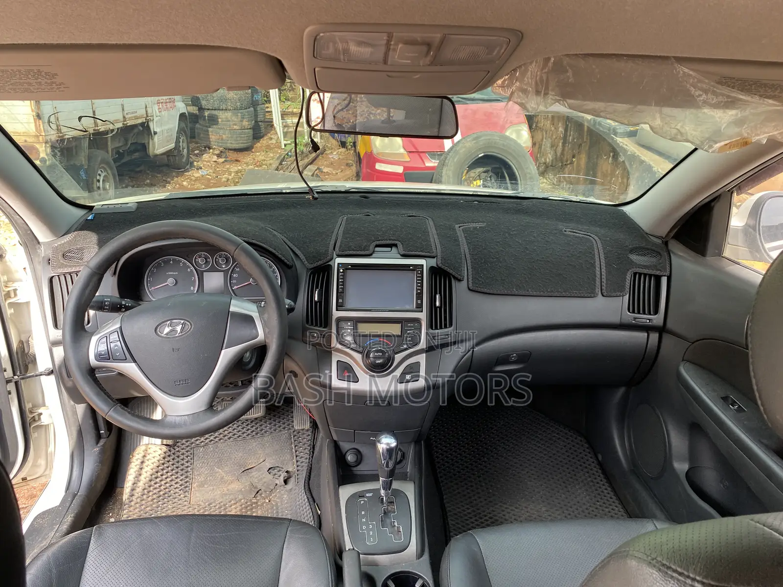 Hyundai i30 2011 White