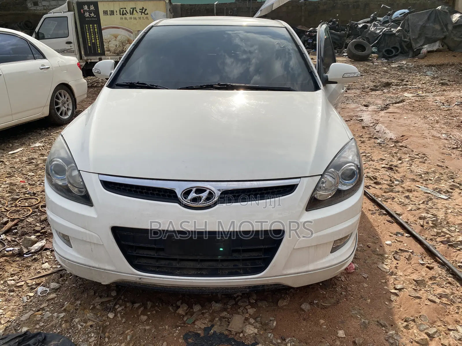 Hyundai i30 2011 White