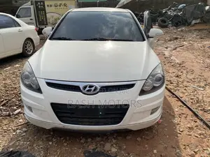 Hyundai i30 2011 White
