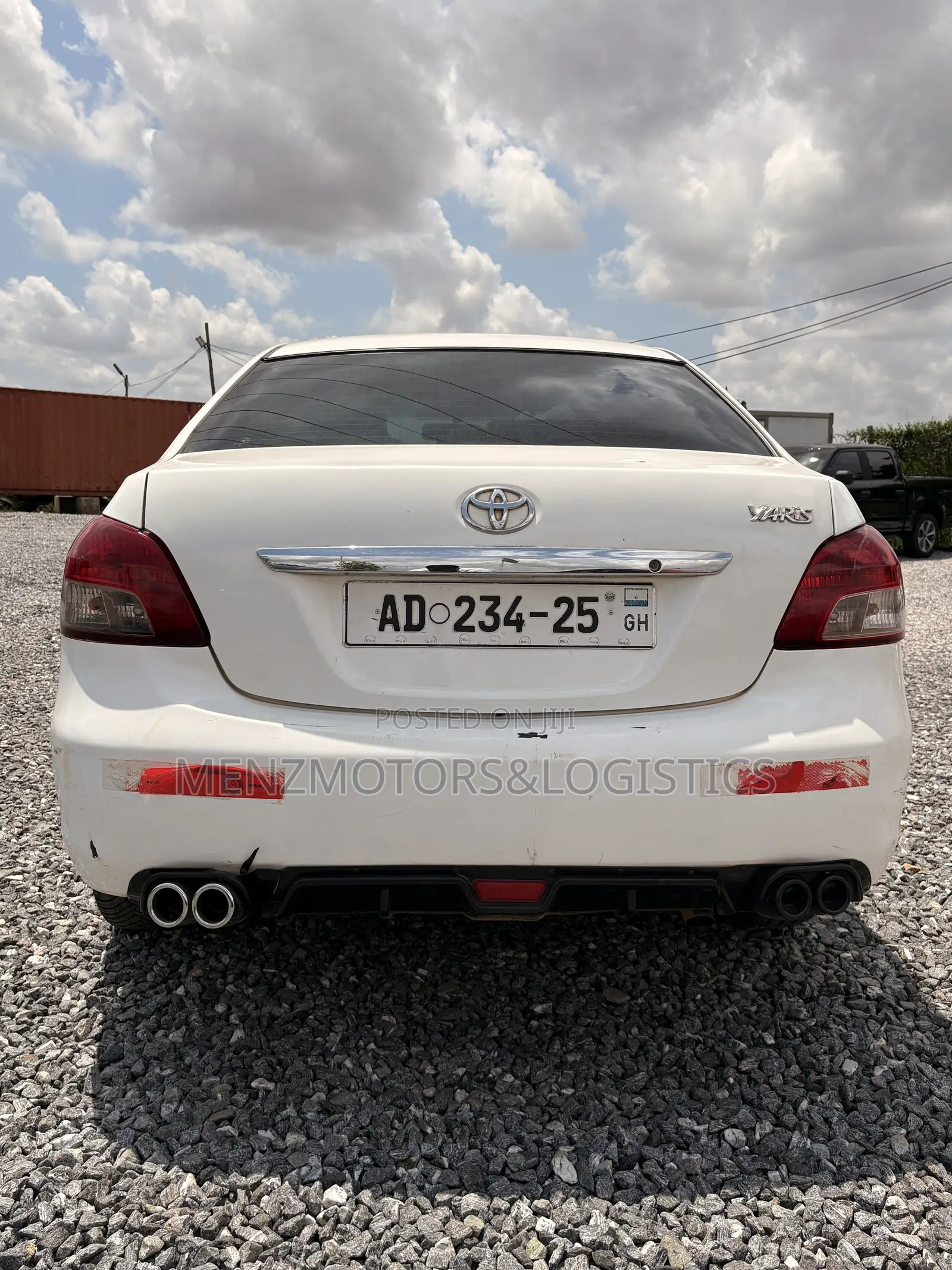 Toyota Yaris 2012 White