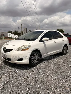 Toyota Yaris 2012 White